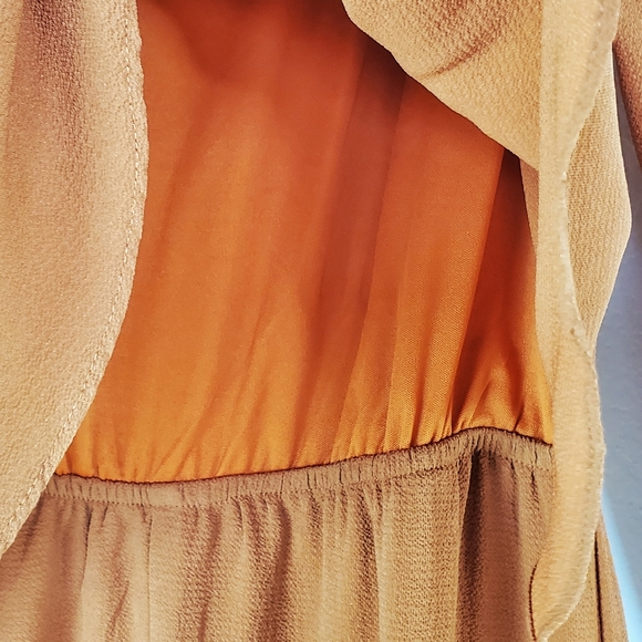 SHE + SKY Bell Flare Sleeves Burnt Orange Romper - Picture 10 of 10